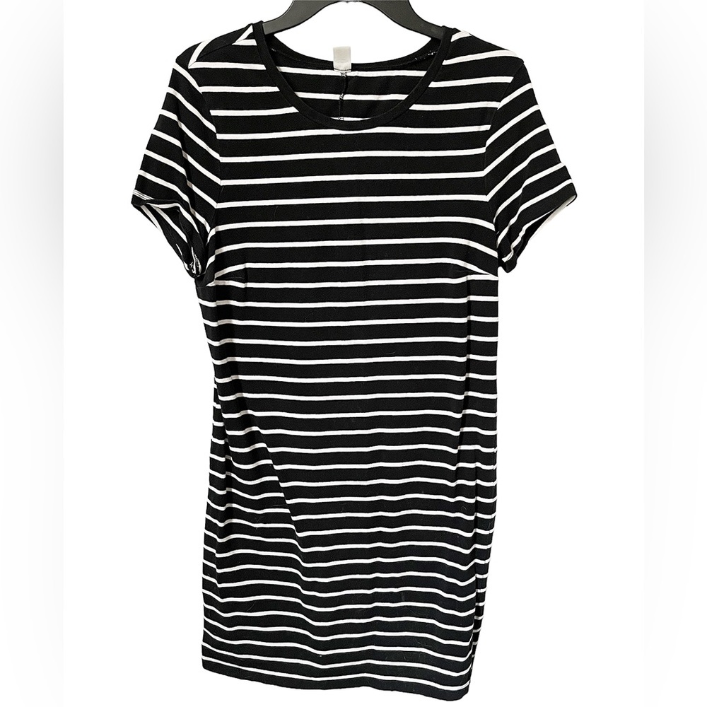 Old Navy Women’s Black & White Stripe Dress